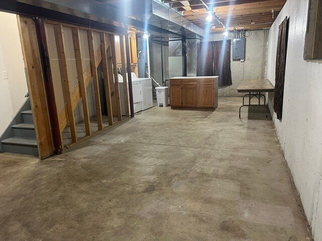Building Photo - 2213 Carpenter Ave