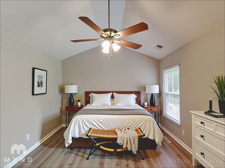Building Photo - 6053 Shining Oak Ln