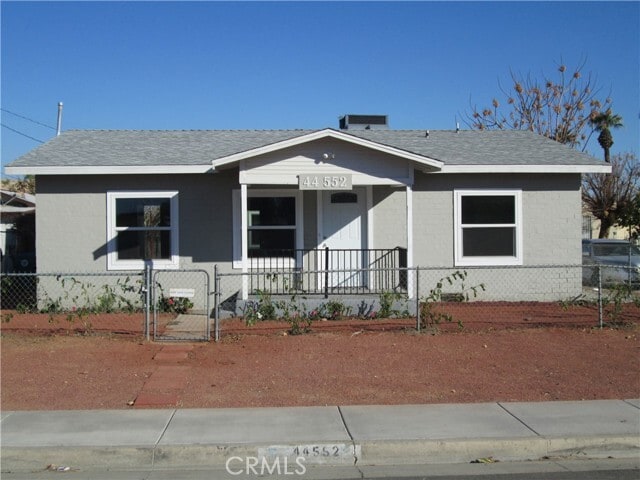 Primary Photo - 44552 Arabia St