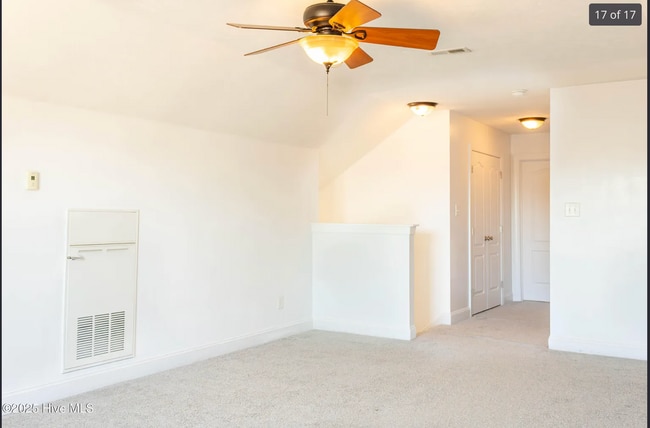 Building Photo - 164 Blue Oak Dr