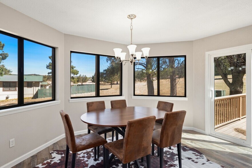 Building Photo - 104 Bogie Ln