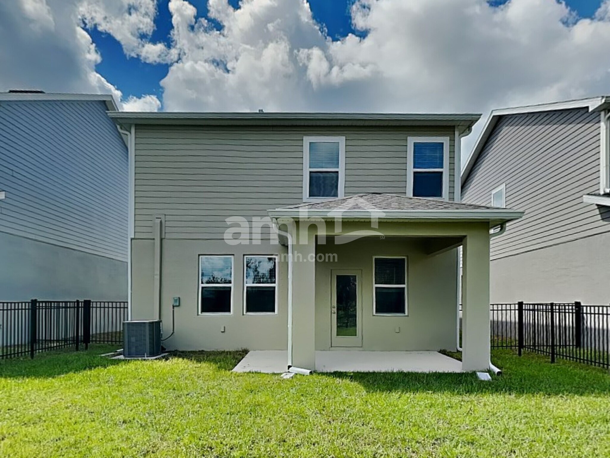 Building Photo - 16632 Cheyanne Ct