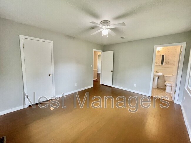 Building Photo - 4128 Faison Ave