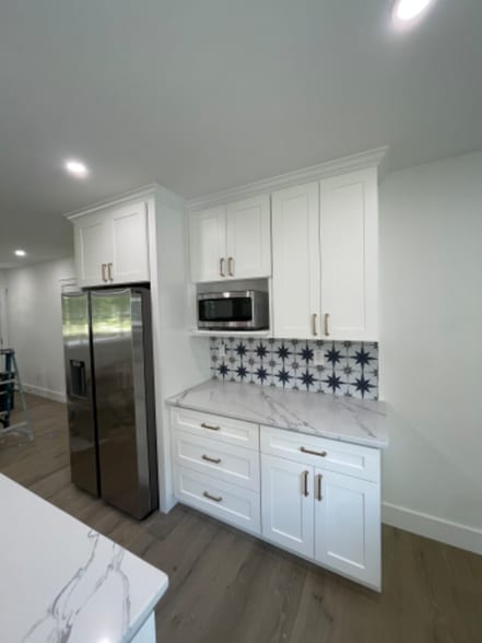 Building Photo - 423 W Main St