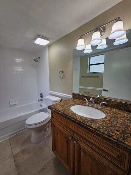 Building Photo - 1541 Windorah Way