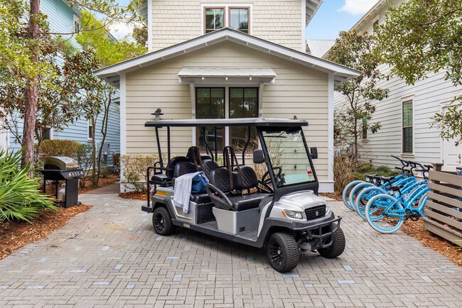 Building Photo - 80 East Royal Fern Way