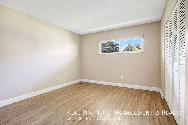 Building Photo - 2 BR / 1 BA Condo In Primrose Plaza