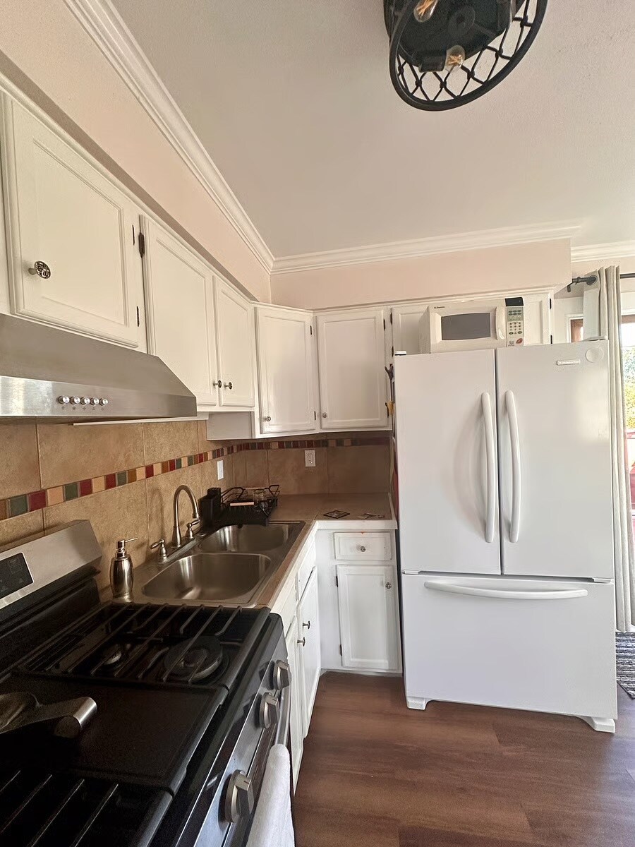 Building Photo - 520 Bellwood Dr