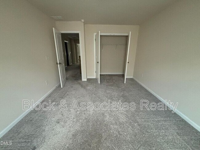 Building Photo - 268 Abbots Ml Dr