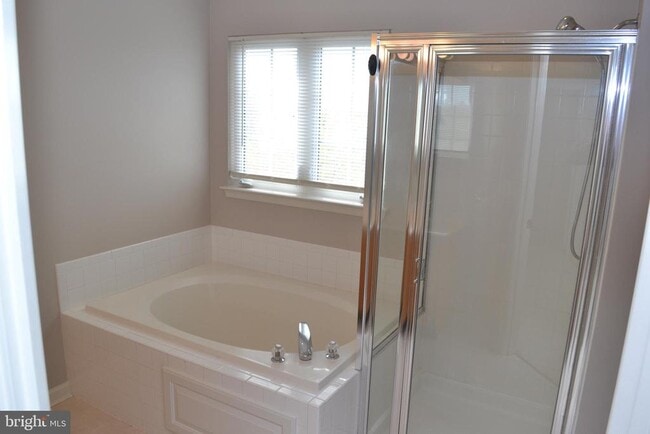 Building Photo - 1725 Emory St