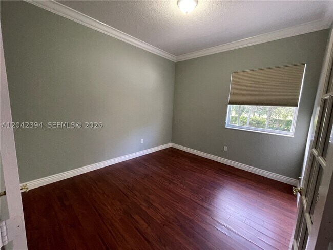 Building Photo - 16331 SW 49th Ct