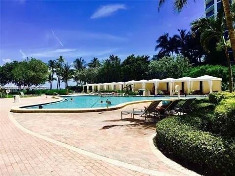 Building Photo - 3000 S Ocean Dr