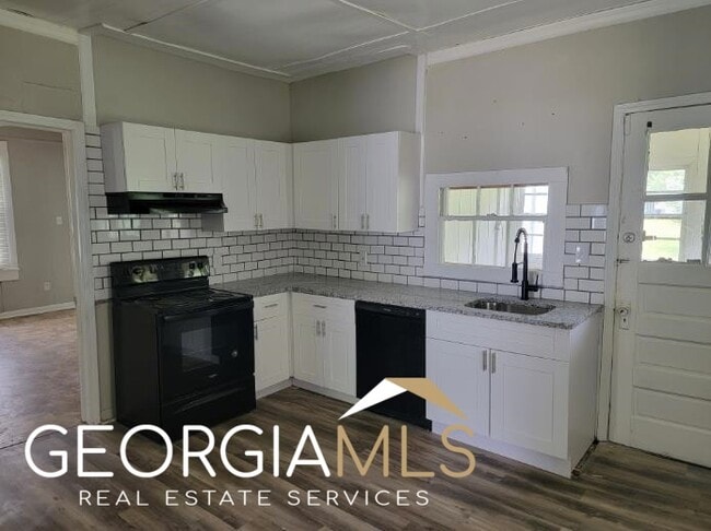 Building Photo - 92 Arnco 3rd St