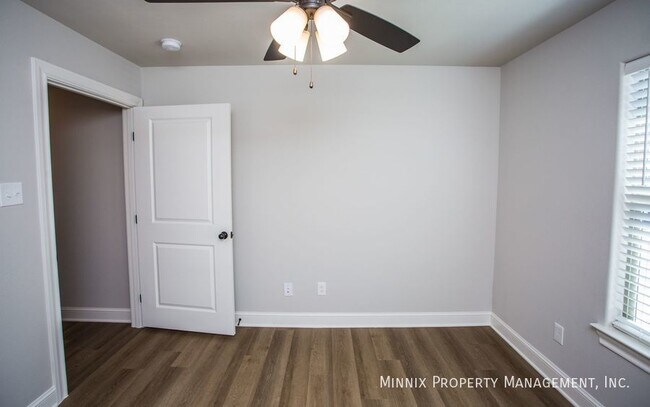 Building Photo - 2550 137th St