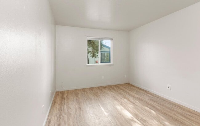 Building Photo - 2555 Clear Acre Ln