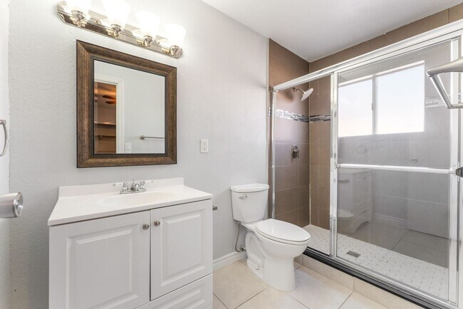 Building Photo - 2732 Eldora Cir