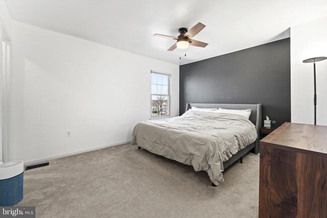 Building Photo - 13689 Water Springs Ct