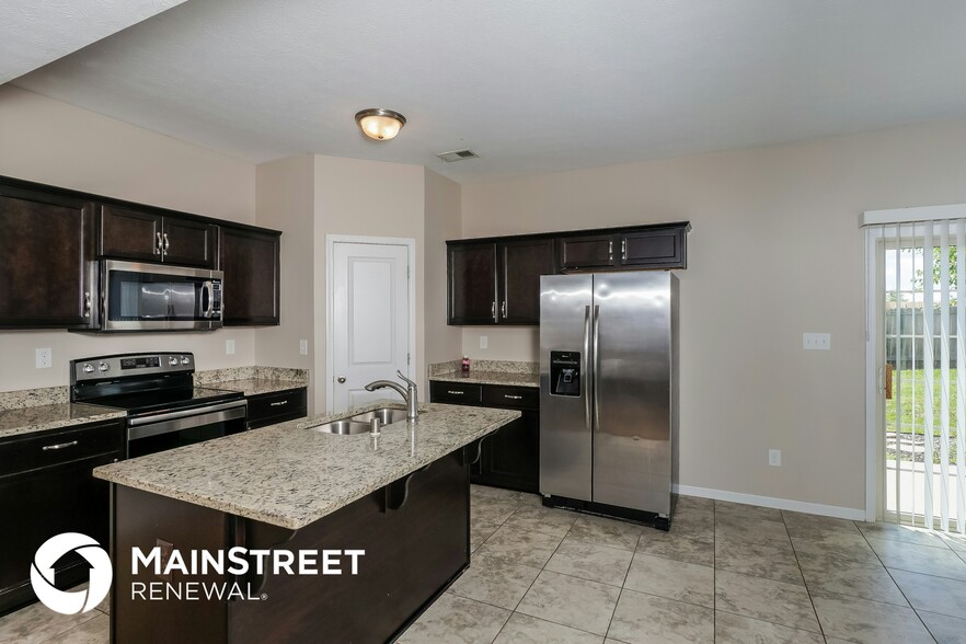 Building Photo - 104 Spring Leaf Ct