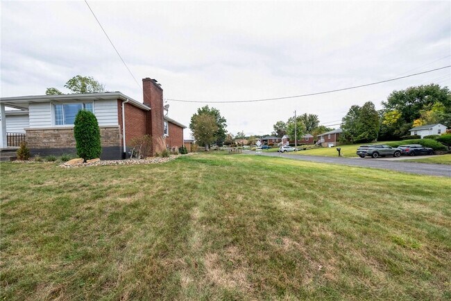 Building Photo - 719 Cumberland Rd