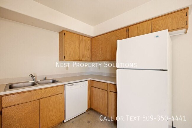 Building Photo - 1818 W Crouse-1