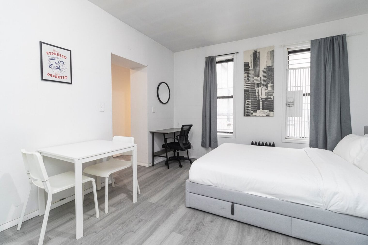 Building Photo - 131 E 94th St