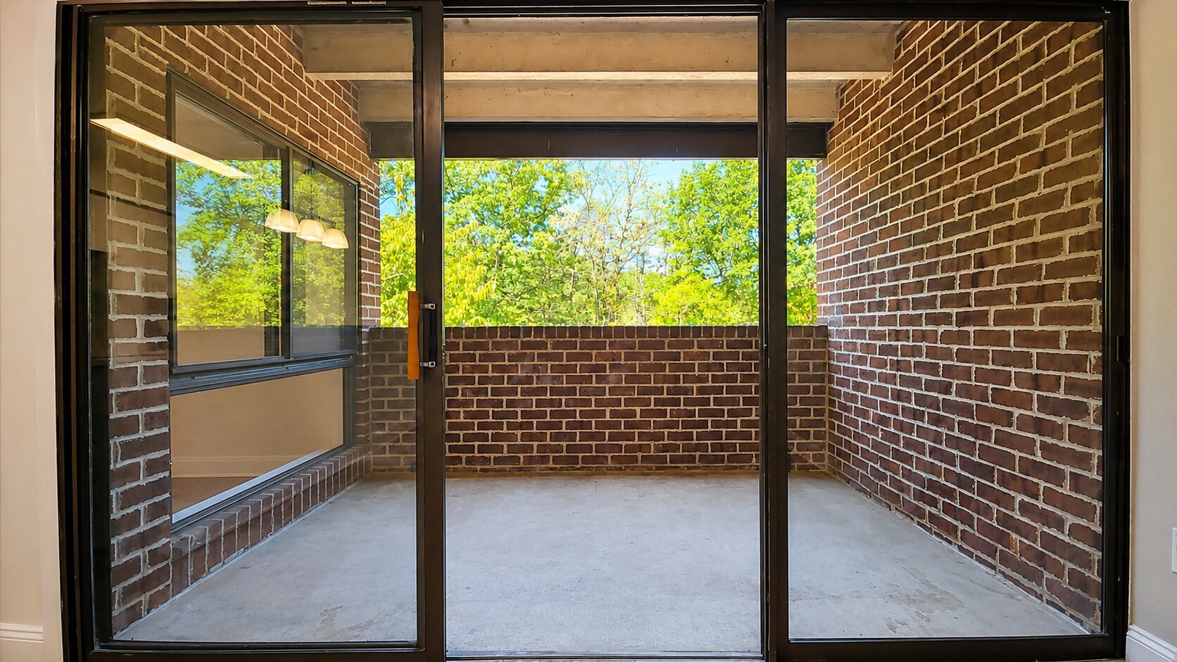 Building Photo - 11252 Chestnut Grove Sq