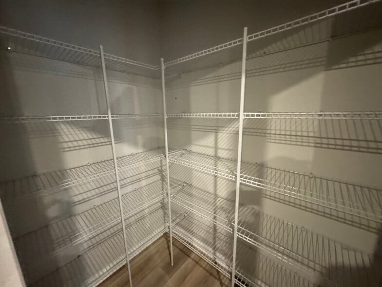 Building Photo - 4817 Raspberry Knoll Dr