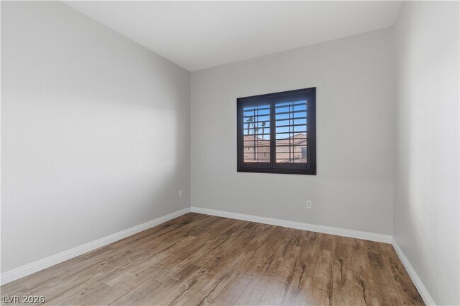 Building Photo - 8899 Sanibel Shore Ave