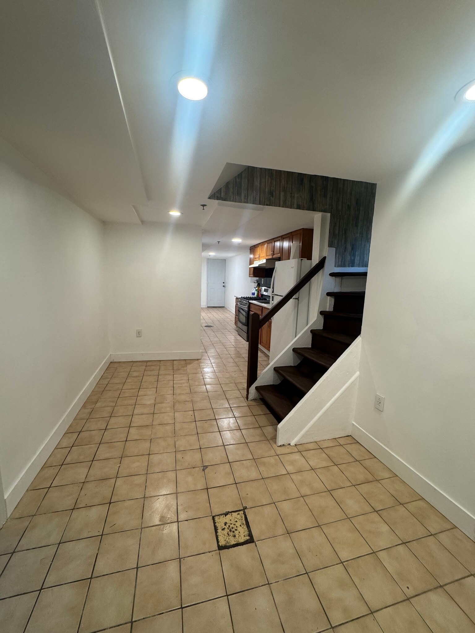 Building Photo - 311 19th St