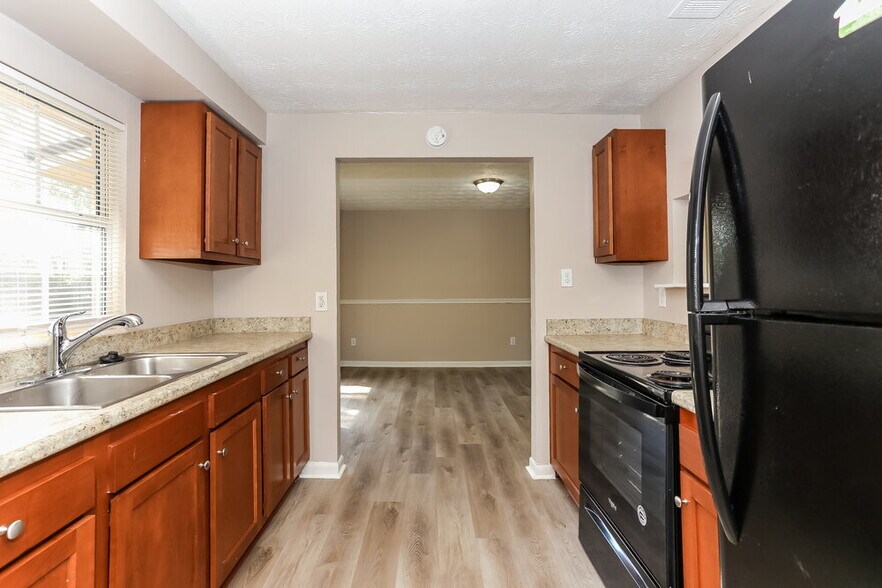 Building Photo - 7594 Raborn Ln
