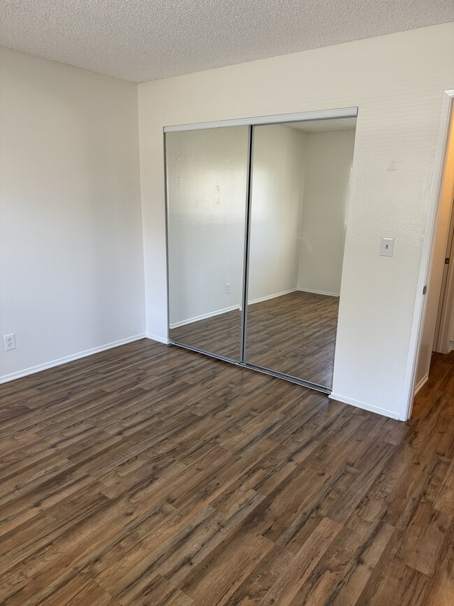 Building Photo - 5075 Atlantic Ave