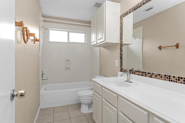 Building Photo - 3903 Teal Vista Ct