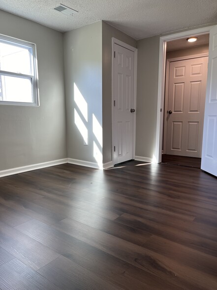 Building Photo - 2501 N 57th St