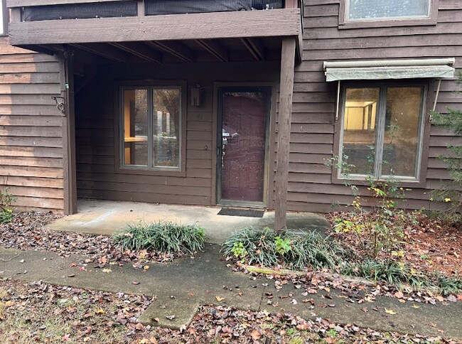 Building Photo - 1863 J Julian Ln