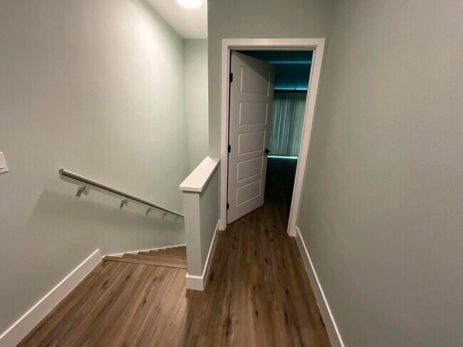 Building Photo - 820 Paddleboard Ct