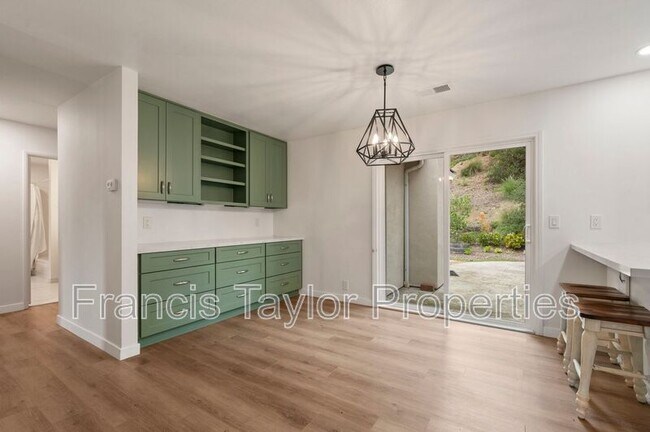 Building Photo - 10204 Lake Meadow Ln