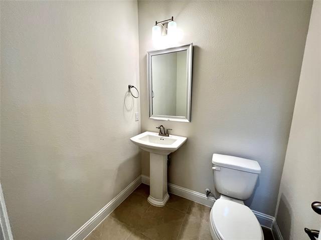 Building Photo - 4728 Corriente Vista Ln