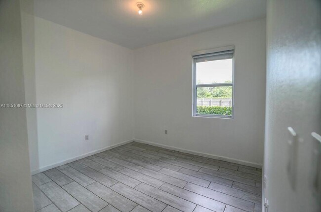 Building Photo - 30600 SW 193rd Ave