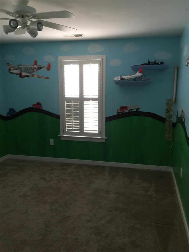 Building Photo - 1834 Rolfe Way