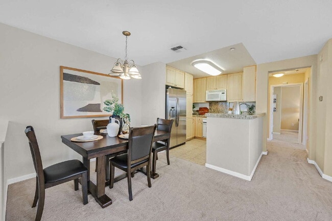 Building Photo - Corner Unit Condo with Vineyard Views – 2 Bed, 2 Bath – Quiet, Private, and Convenient!