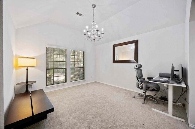 Building Photo - 6018 Lynwood Banks Ln