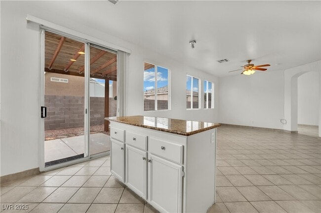 Building Photo - 10316 Neopolitan Pl