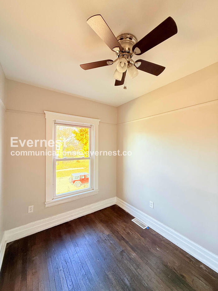 Building Photo - 506 Westminster St