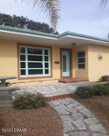 Building Photo - 325 Ribault Ave