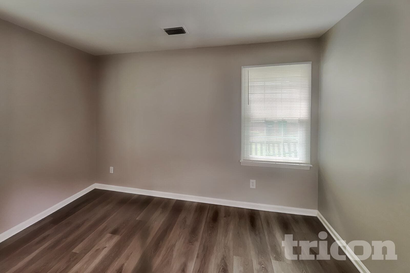 Building Photo - 9223 Shackleford Terrace