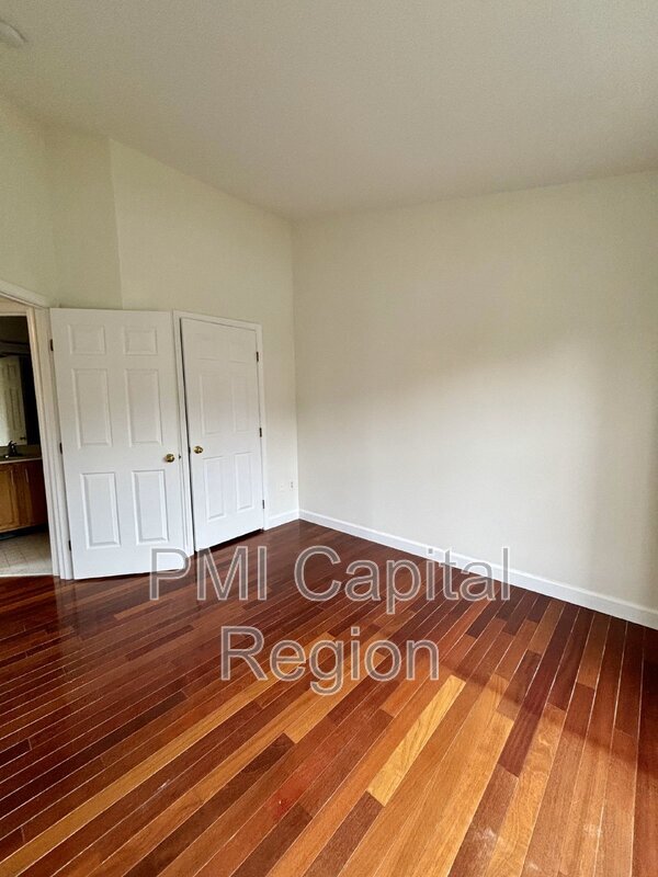 Building Photo - 20800 Mountain Lake Terrace