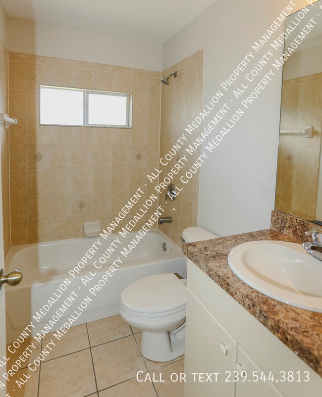 Building Photo - 4612 25th St SW