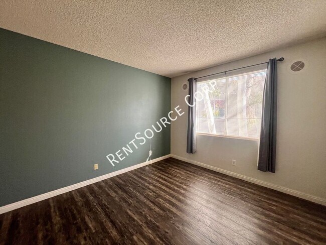 Building Photo - 2813 W Avenue K12