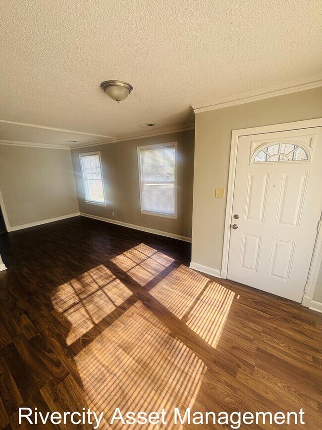 Building Photo - Spacious and Beautiful Renovated Home In Nutbush Area!!