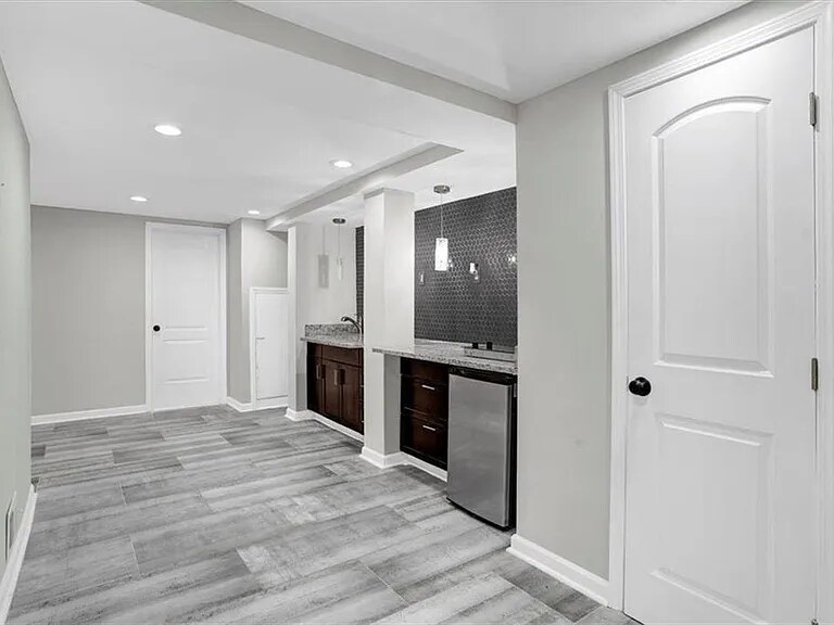 Building Photo - 2248 Farley Ct